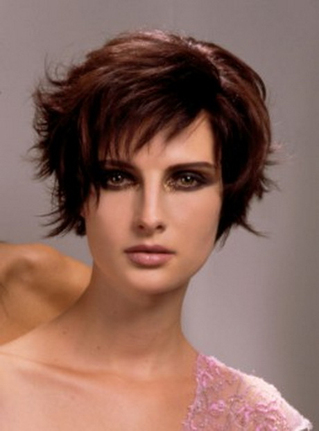 korte-dameskapsels-dik-haar-29-9 Korte dameskapsels dik haar