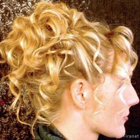 opgestoken-haar-krullen-03-2 Opgestoken haar krullen