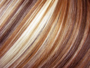 bruine-plukjes-blond-haar-88_3 Bruine plukjes blond haar
