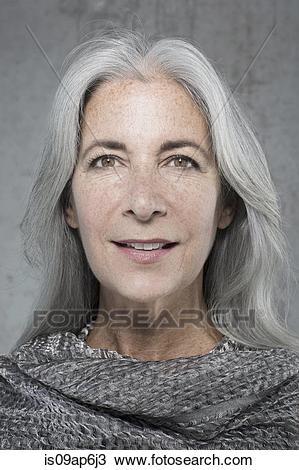 mooi-lang-grijs-haar-30_14 Mooi lang grijs haar