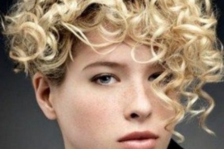 korte-kapsels-vrouwen-dik-haar-34_18 Korte kapsels vrouwen dik haar