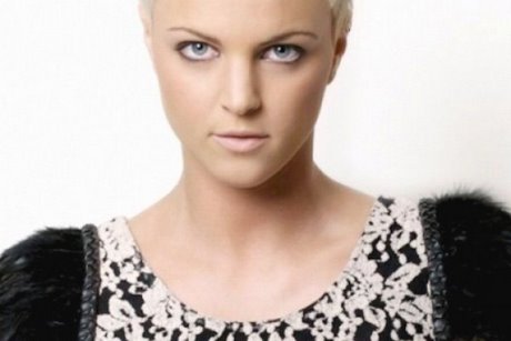 korte-kapsels-vrouwen-dik-haar-34_8 Korte kapsels vrouwen dik haar