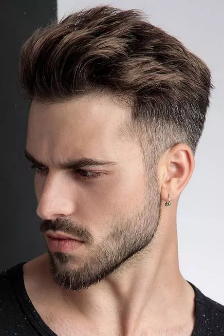 haarstijlen-voor-mannen-met-inhammen-76_8-19 Haarstijlen voor mannen met inhammen