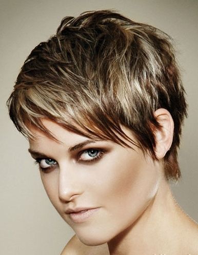 korte-bruine-kapsels-met-highlights-46_15 Korte bruine kapsels met highlights