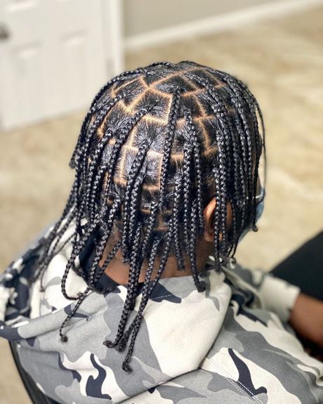 afro-kapsels-2023-12_17 Afro kapsels 2023